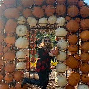 Meet your Posher, Lisa